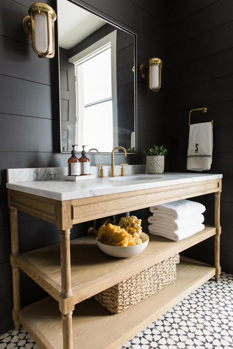 salle de bain noir et bois carreaux-ciment-vintage-sol-lambris-bois