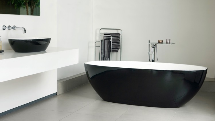baignoire-ilot-noire-ovale-vasque-noire-meuble-sous-vasque-blanc