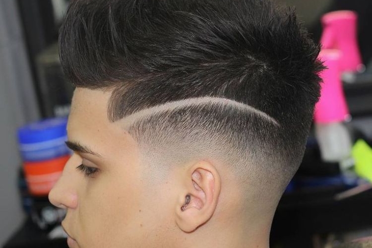 Coupe de cheveux homme dégradé avec trait, comment l'adopter?