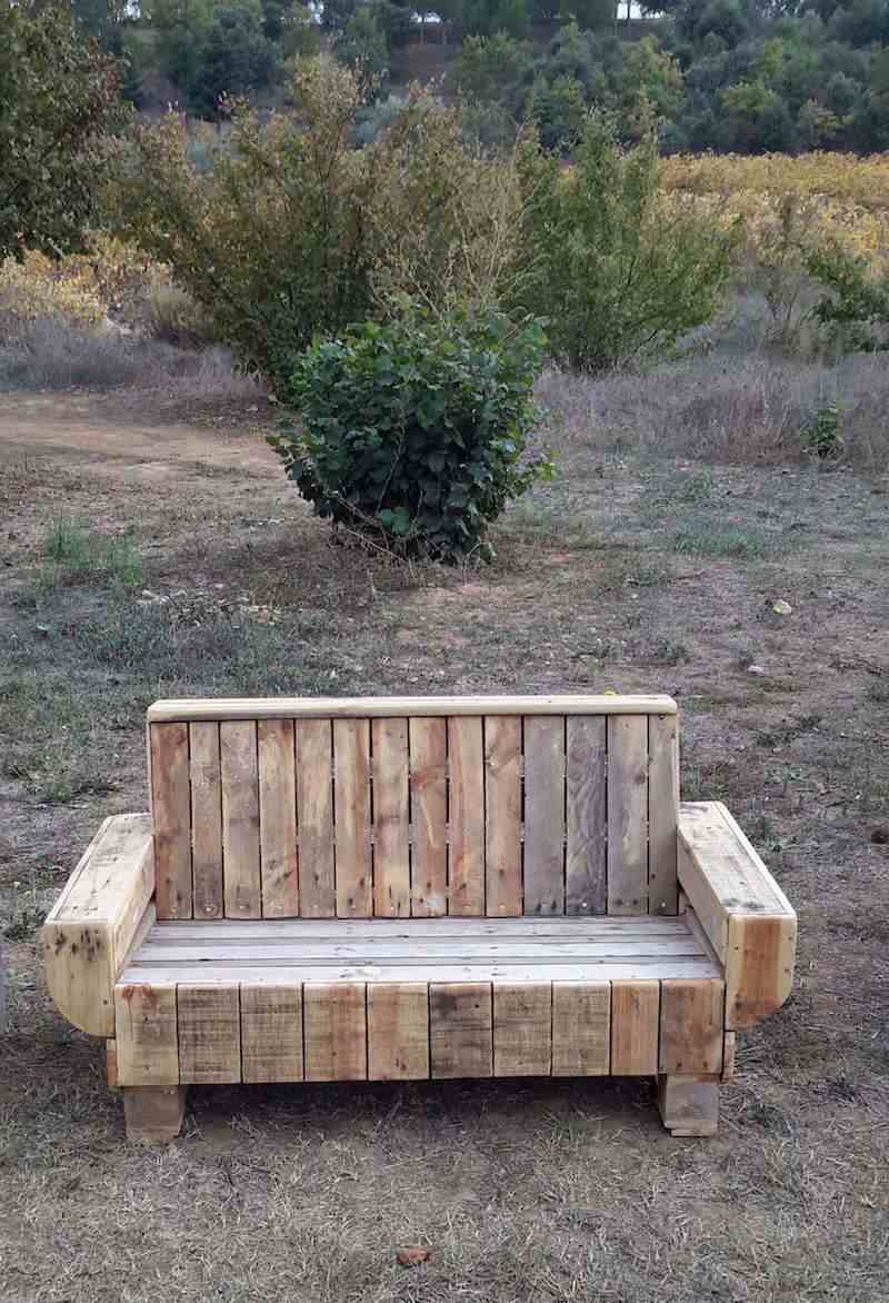 Faire un banc en palette de bois et le décorer soi même les top ...