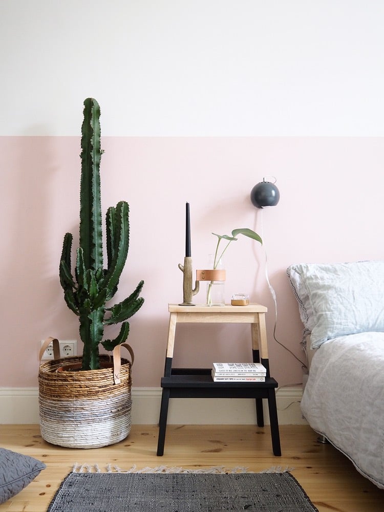 idee-deco-peinture interieur maison-rose-pastel-mur-bicolore-chambre