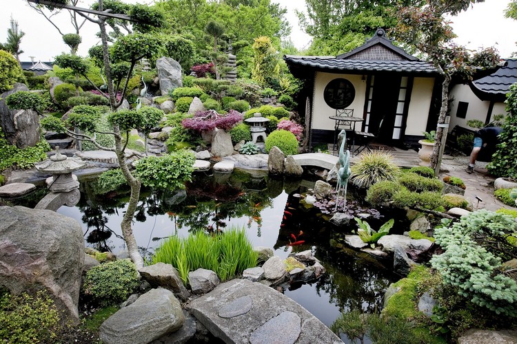 jardins-japonais-den-japanske-have-abri-jardin.