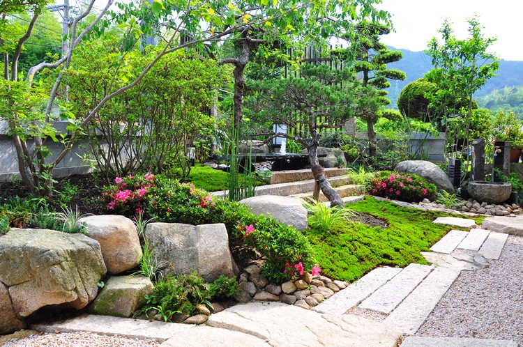 jardins-japonais-idees-creation-gravier-plantes-arbres