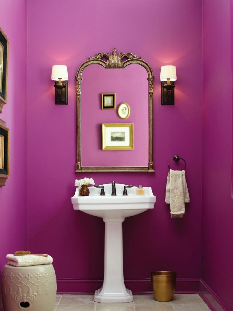 peinture-salle-bain-ambiance-feminine-murs-rose