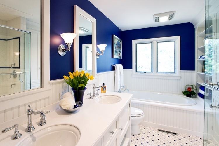 Peinture salle de bain : idées inspirantes sur les couleurs tendance
