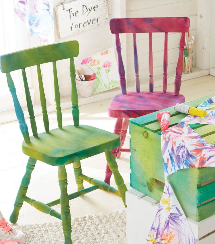 relooker-meuble-ancien-chaises-repeintes-couleurs