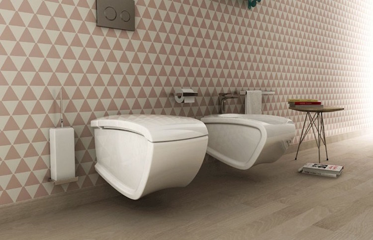 toilette-suspendu-design-futuriste-carrelage-original-hi-line-hidra-ceramica