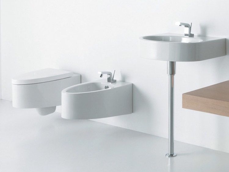 toilette-suspendu-design-original-ceramique-blanche-boing-gsg-ceramic-design