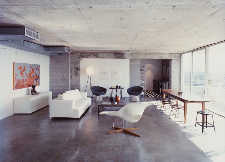 tout-savoir-beton-sol-plafond-beton-banche-meubles-blanc