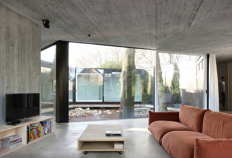 tout-savoir-beton-sol-salon-moderne-canape-orange
