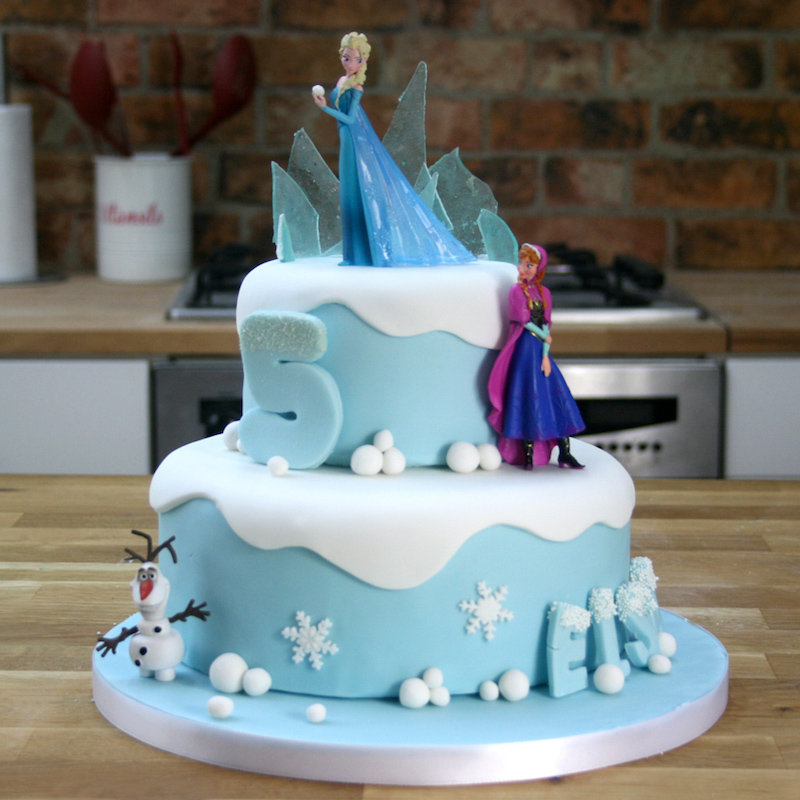 gâteau anniversaire Reine des neiges- comment le fabriquer et le décorer