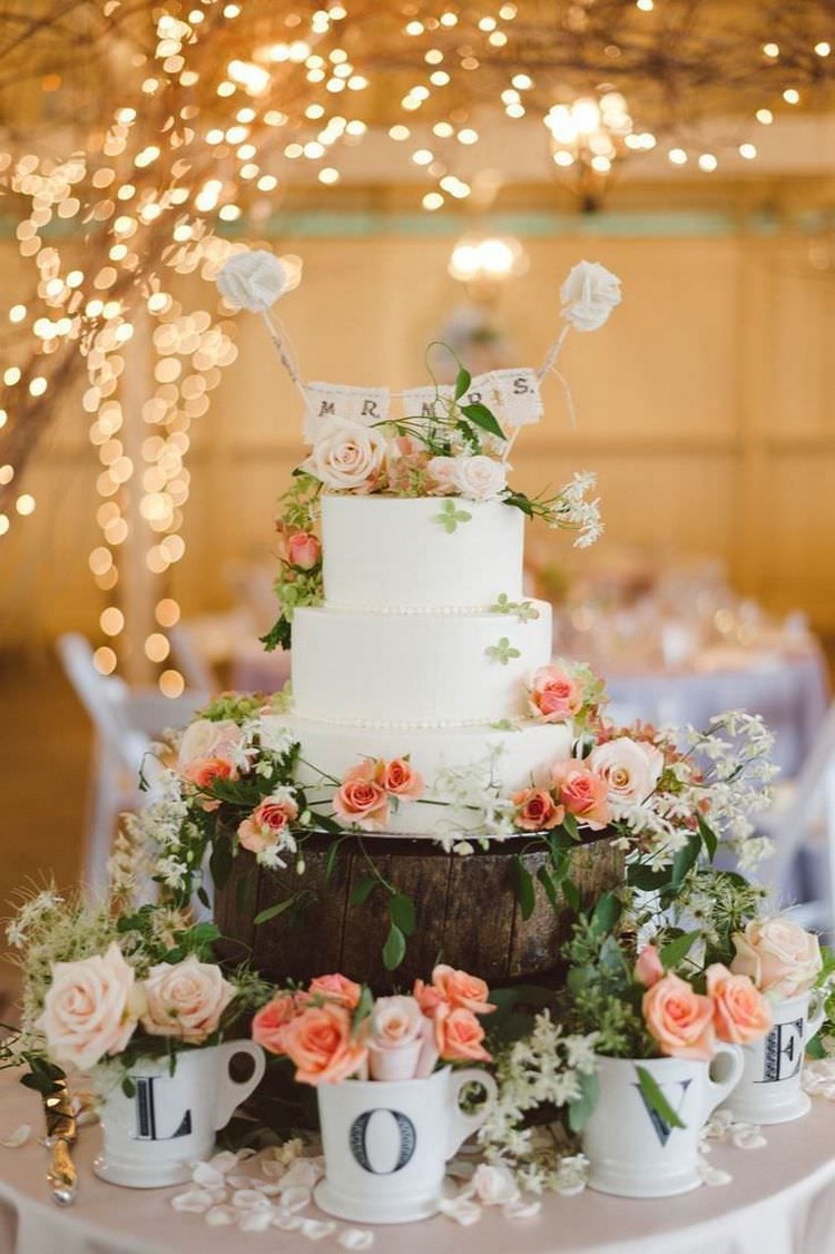mariage-champêtre-chic-idées-gâteau-maraige-fleurs