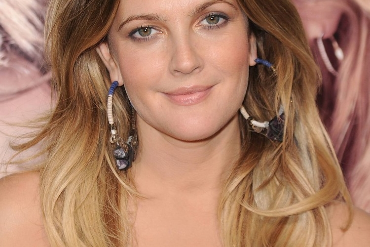Ombré blonde : osez l’ombré hair sur cheveux noir et châtain