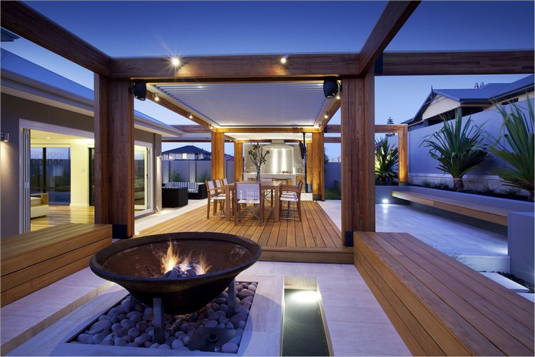 revêtement-terrasse-carrelage-foyer-extérieur-plafond-led