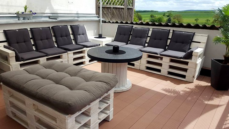 touret-table-basse-idées-terrasse-appartement-sol-meubles-palettes-bois