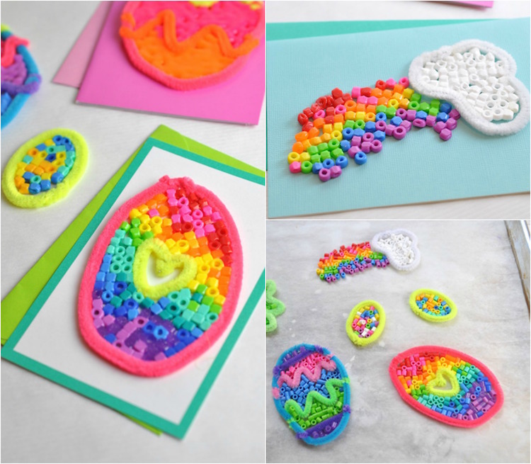 belle idée de travaux manuels enfants avec des nettoie-pipes et des perles en plastique multicolores travaux manuels enfants-cartes-voeux-pâques-nettoie-pipes-perles-repasser-fondues