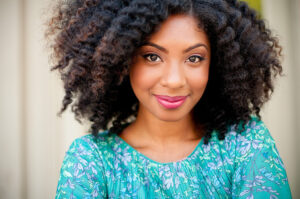 crochet braids-afro-cheveux-crépus-frisés-mi-longs