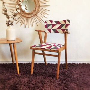 fauteuil-Bridge-relooké-style-vintage-tissu-motifs-rétro-chic