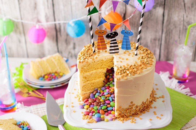 Gâteau surprise - Gâteau Anniversaire Enfant - Anniversaire - Petites et  grandes occasions