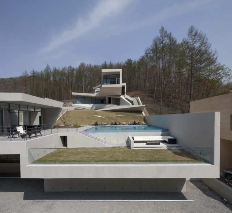 maison-béton-espace-outdoor-assorti-design-contemporain-corée-sud