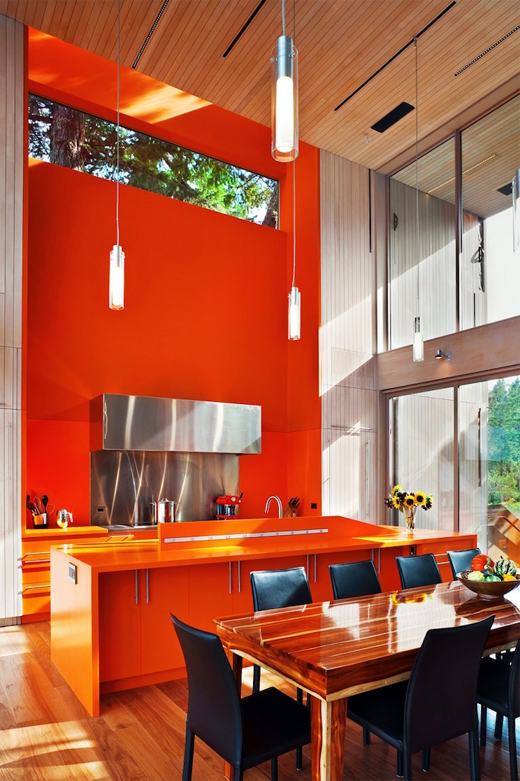 décoration-salle-manger-cuisine-orange-intense