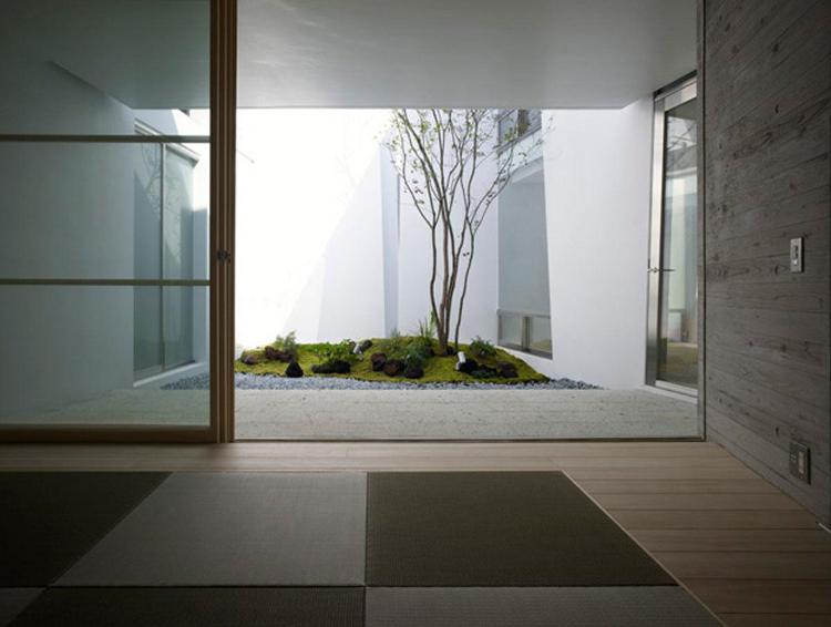 jardin-intérieur-zen-japonais-pierre