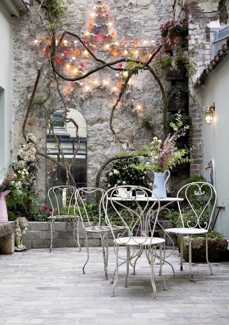 miroir-jardin-déco-patio-style-shabby-chic