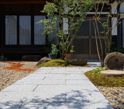 jardin-mousse-minéraux-jardin-japonais-devant-maison