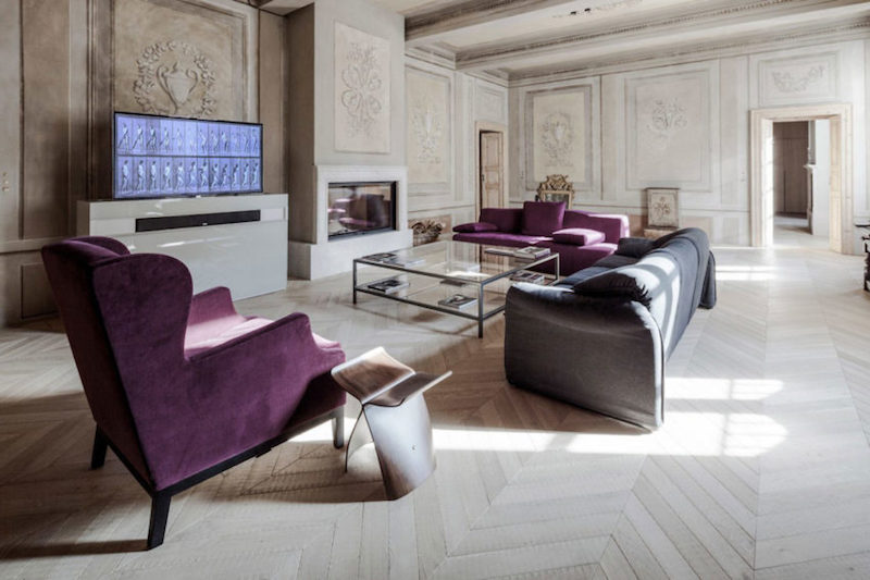 salon-Casa-RJ- mobilier design contemporain sur fond-classique