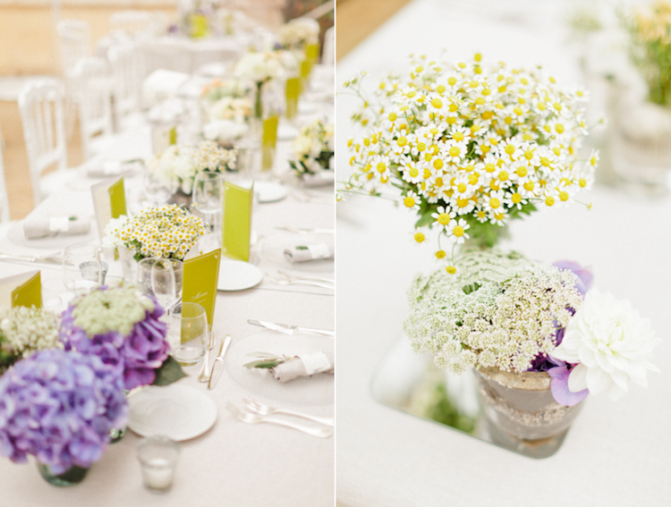 centre-table-floral-mariage-printemps-marguerites-dahlia-blanc-orchidées-violettes