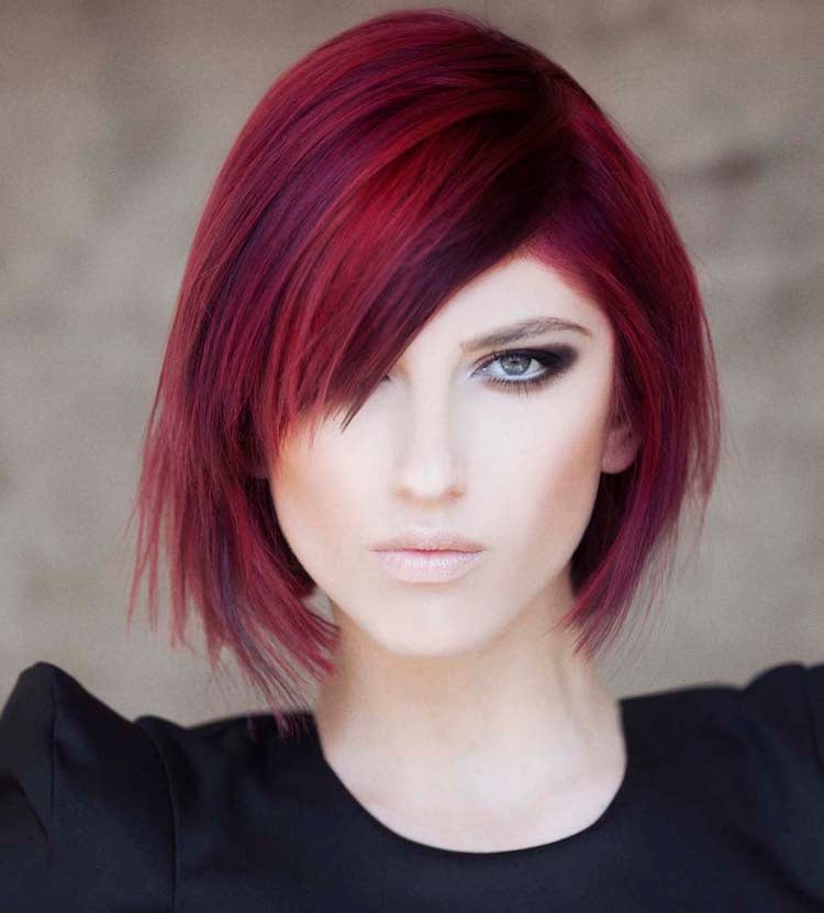 cheveux-rouge-grenade-balayge-coloration-tendance