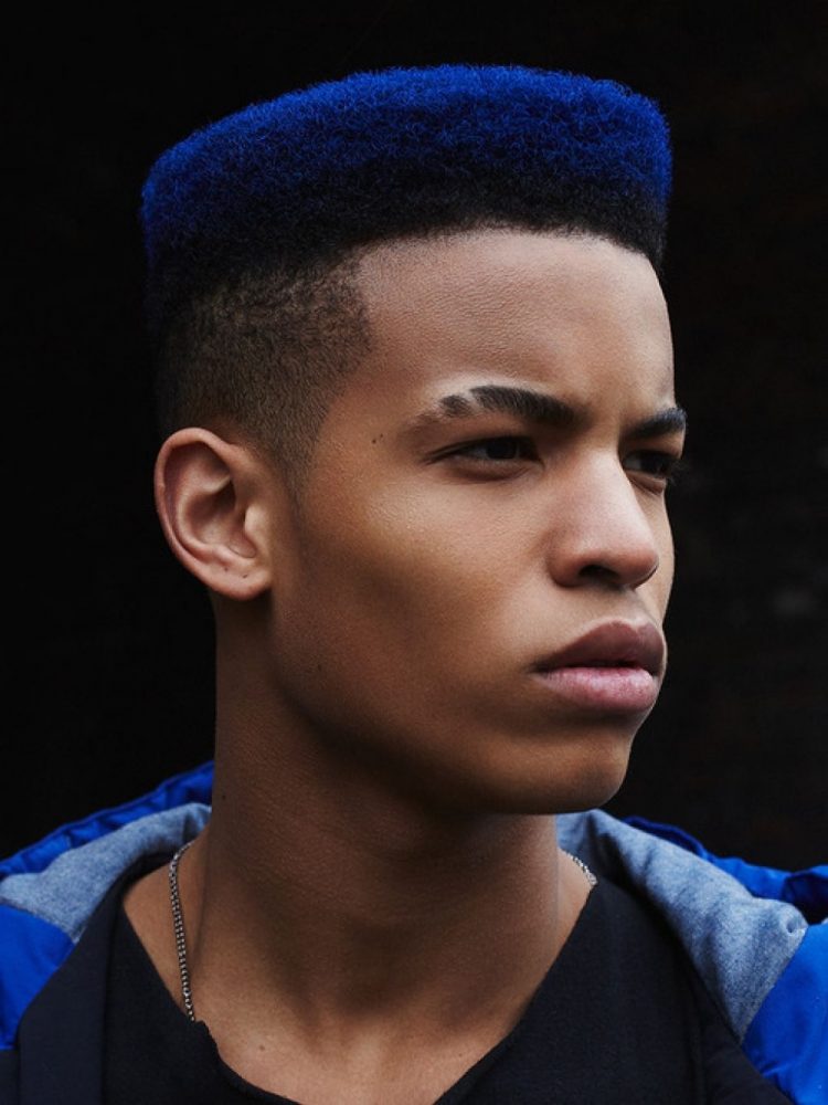 coiffure-afro-homme-flat-top-bleu-indigo