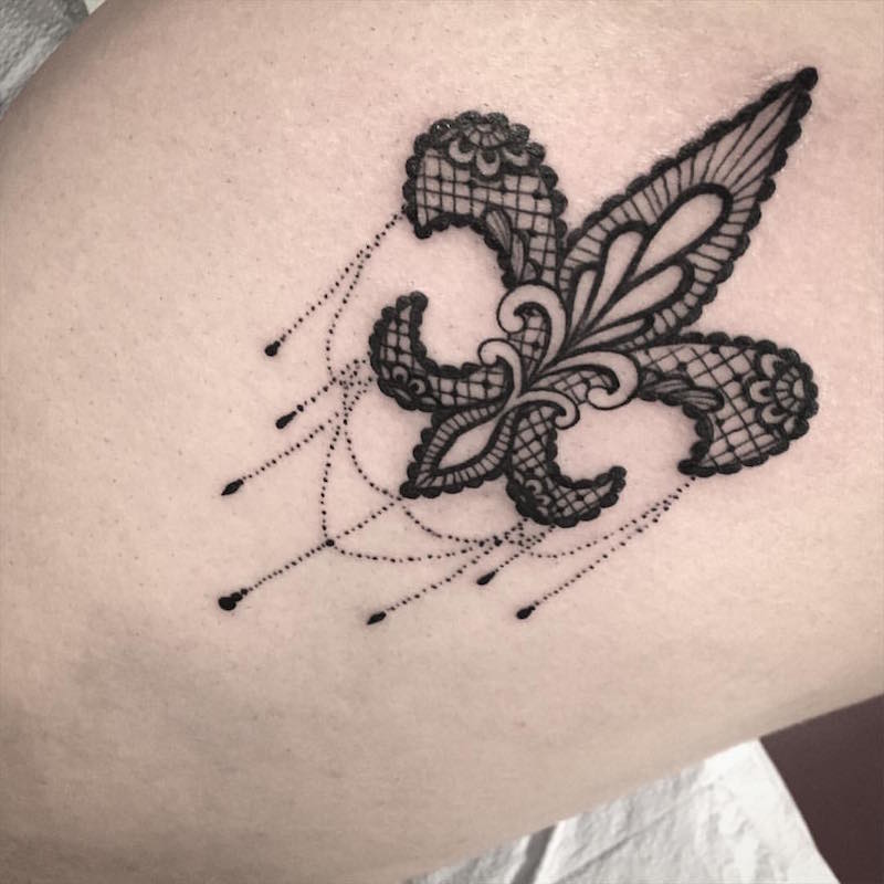 signification-tatouage-fleur-de-lys