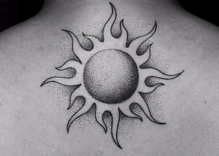 signification-tatouage-soleil