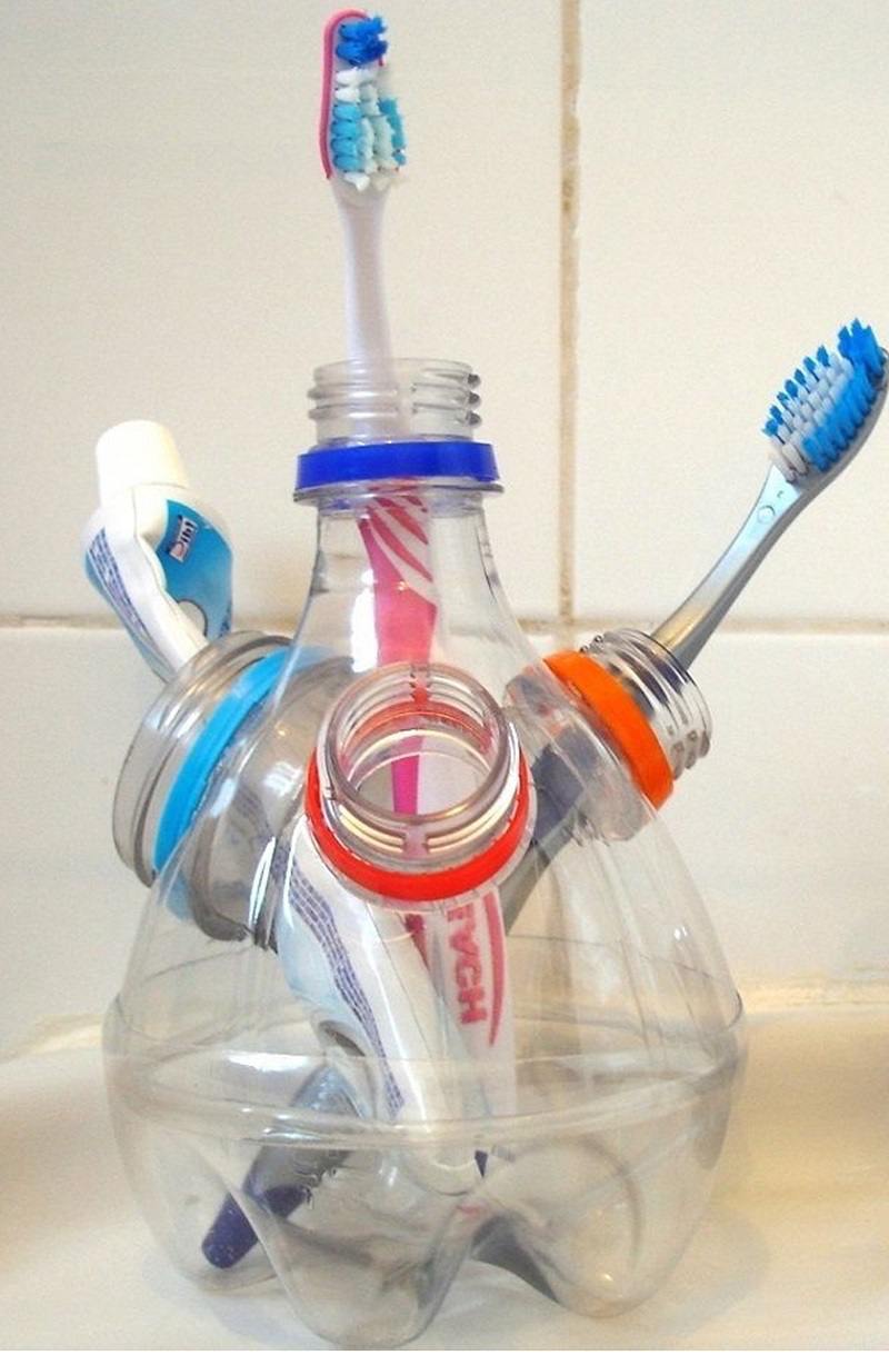 activité-manuelle-bouteille-plastique-porte-brosse-dent