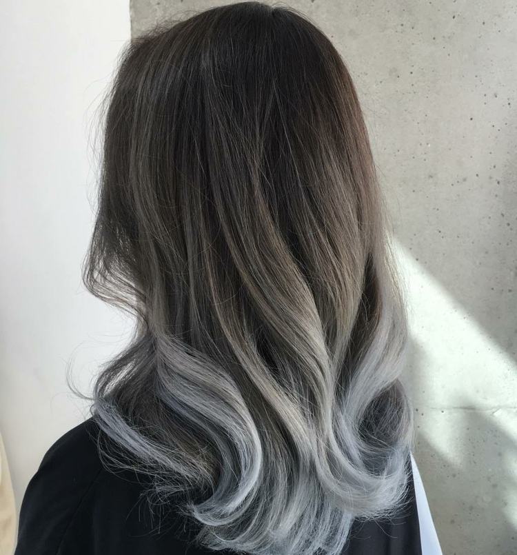 balayage-cheveux-ombré-cheveux-gris