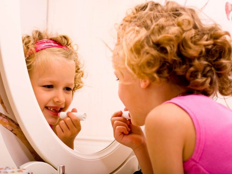 maquillage-halloween-enfant-fillette-princesse