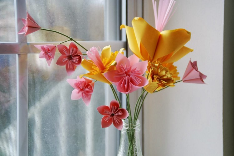 origami-facile-bouquet-fleurs-origami-décoration-table