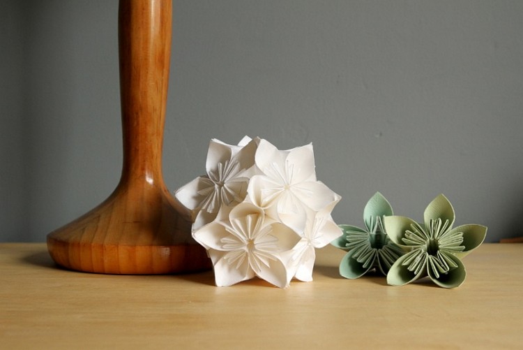 origami-facile-fleurs-origami-simples-déco-DIY-originale