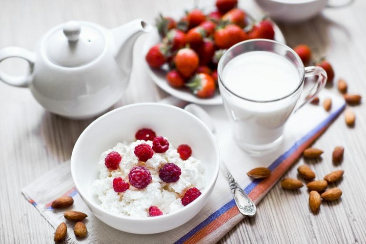 recettes-saines-rapides-équilibrées-fruits-yaourt