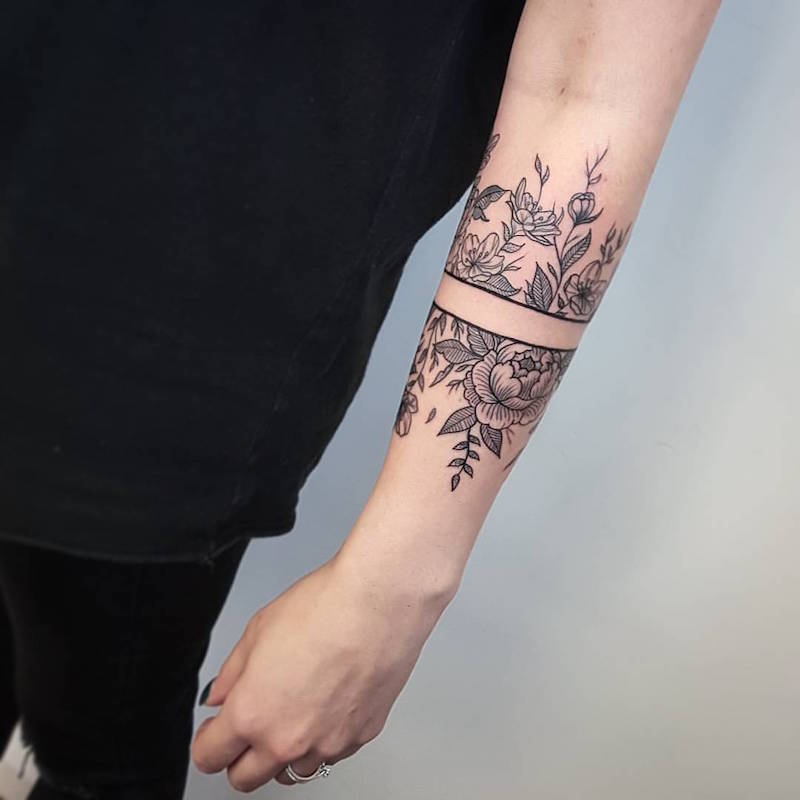 tatouage-avant-bras-espace-négatif