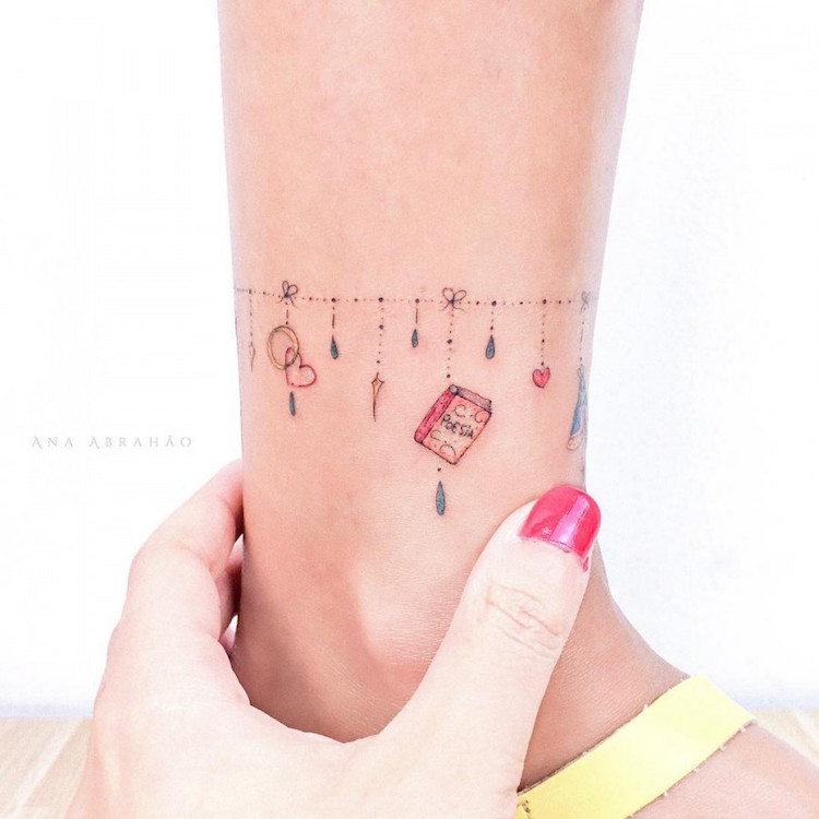 tatouage-cheville-femme-bracelet-original
