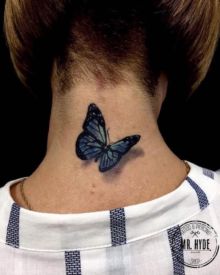 tatouage-papillon-femme-papillon-bleu-cou