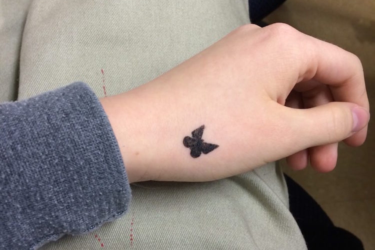 Tatouage papillon femme – signification et idées