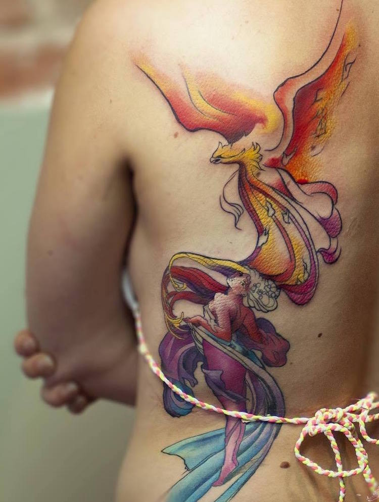 tatouage-phoenix-femme-grand-phoenix-dos