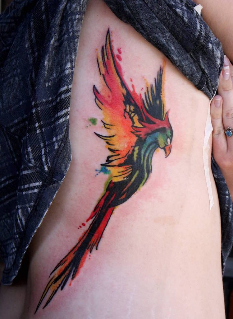 tatouage-phoenix-femme-tatouage-torse