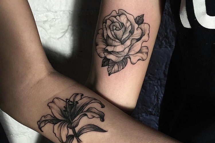Signification tatouage rose femme, styles et tendances