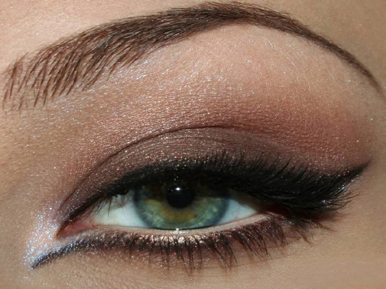 tuto-maquillage-idées-yeux-verts
