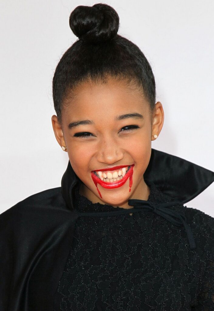 maquillage-vampire-fille-simple