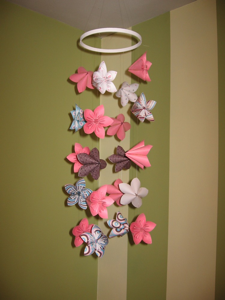 origami-fleur-arrangement-chambre-bébé-mobilier